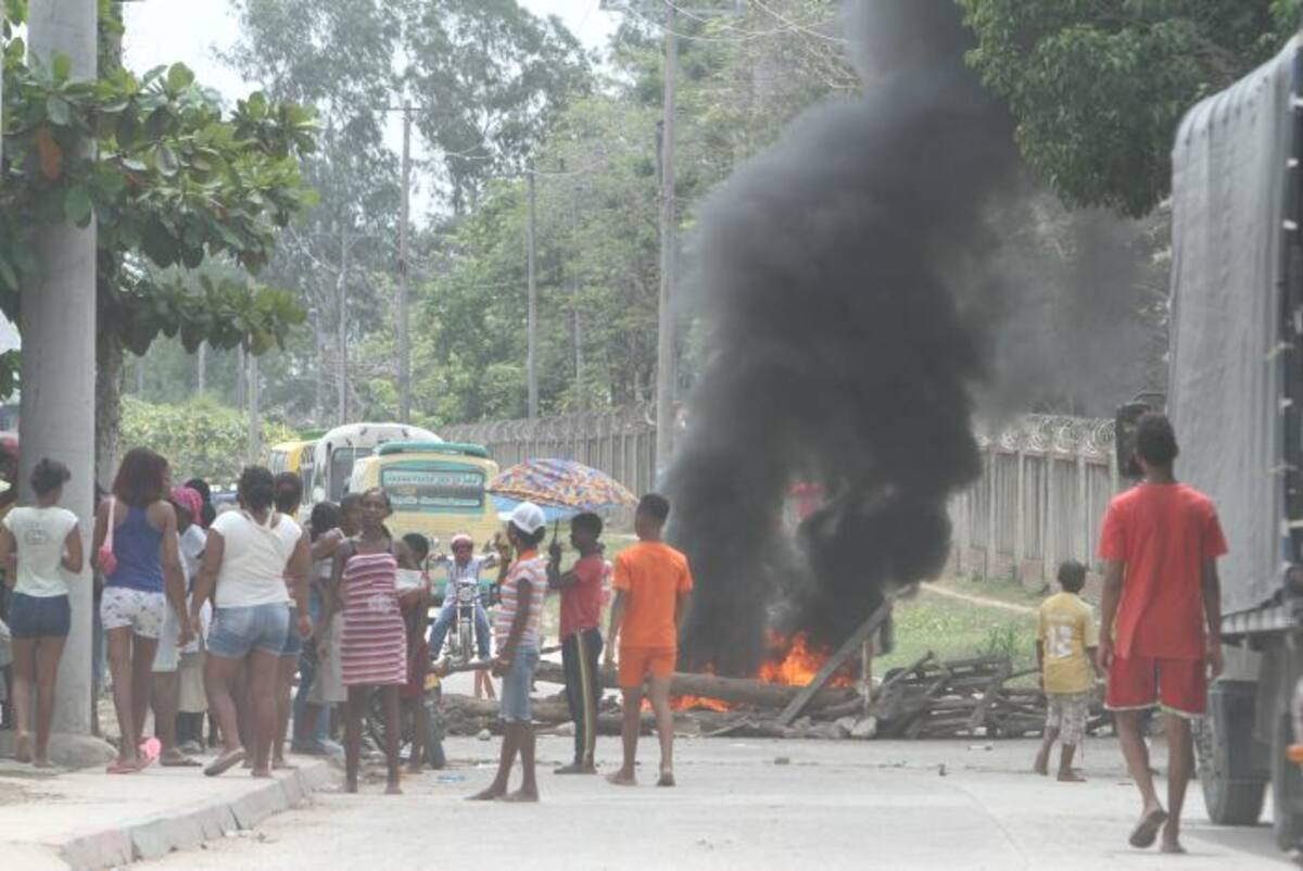 En Mamonal se presentaron bloqueos. CLAUDIA FORTICH - EL UNIVERSAL
