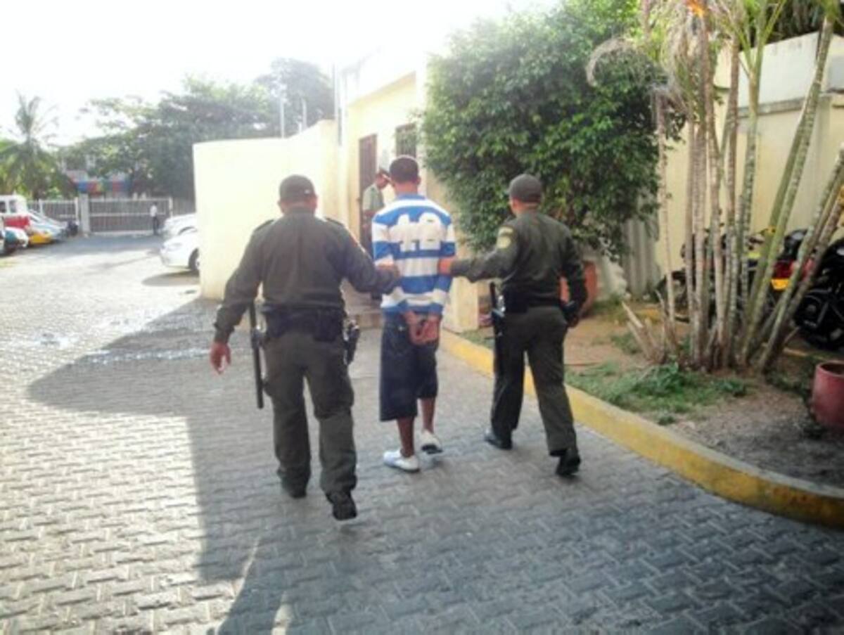 Según la Policía, Yesid De la Rosa es requerido por un Juez por los delitos de homicidio, porte ilegal de arma de fuego y hurto.