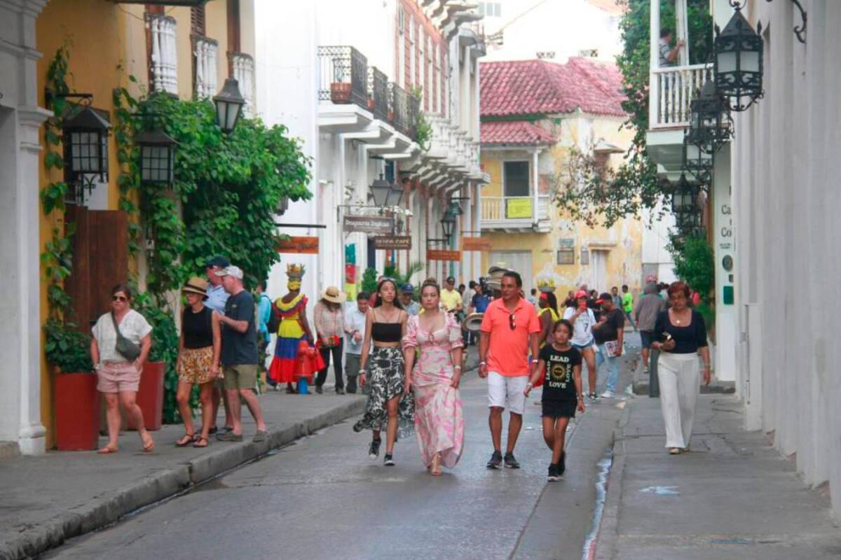Se levantan restricciones vehiculares en el Centro, pero quedan 23 corredores