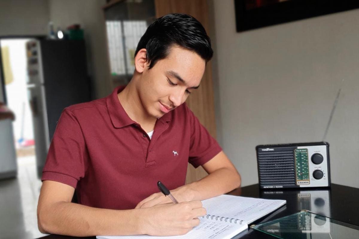 A través de la radio llevan literatura a estudiantes de Barranquilla