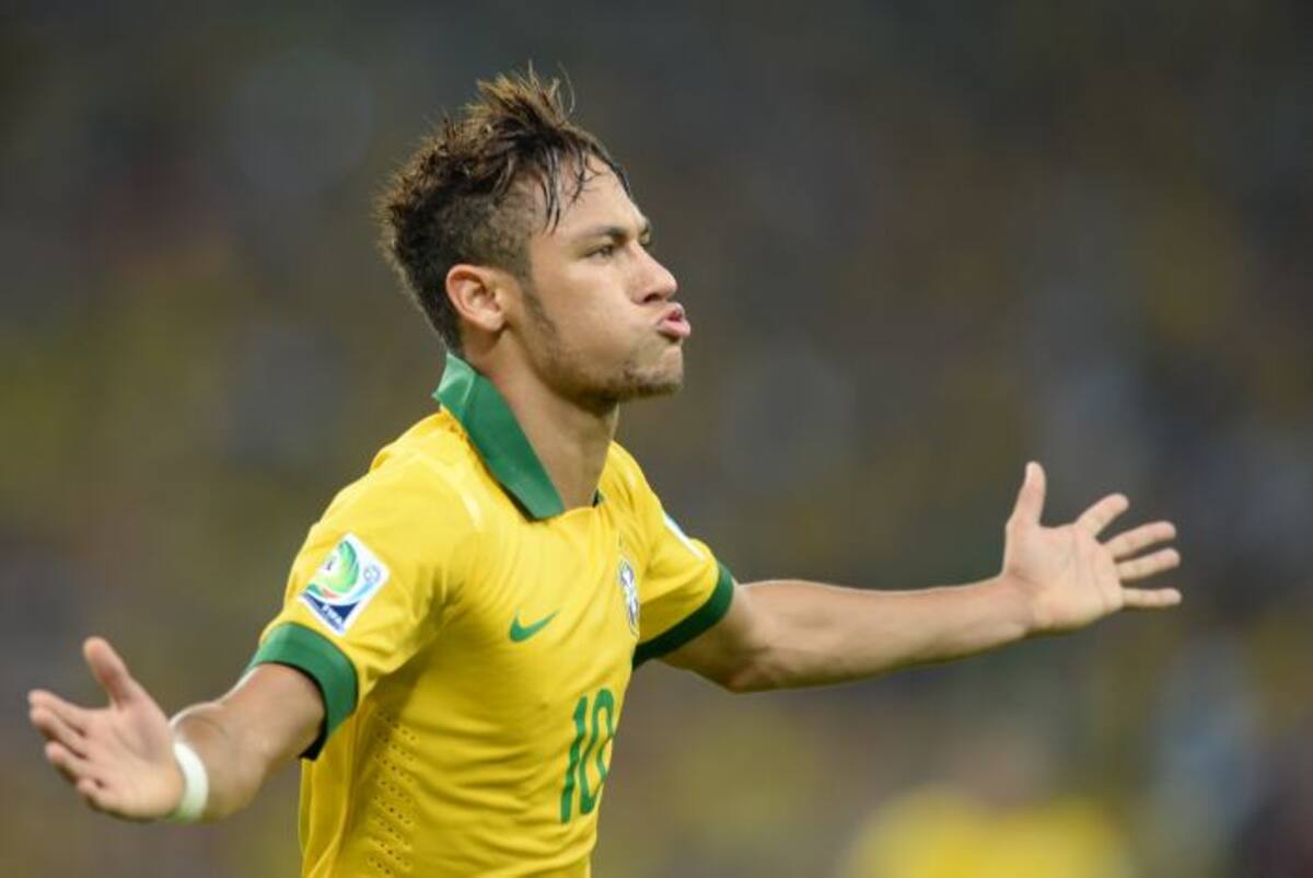 Neymar anotó el segundo gol en la final de la Copa Confederaciones. AFP