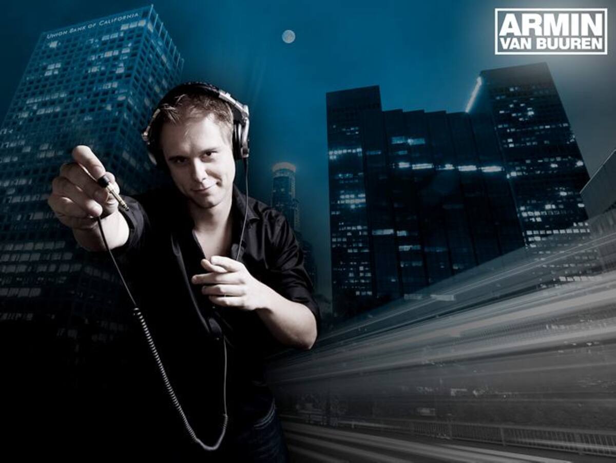 Armin Van Buuren, especialista en los sonidos trance que durante los años de 2007, 2008, 2009, 2010 y 2012 ha sido nombrado DJ número uno del Mundo.