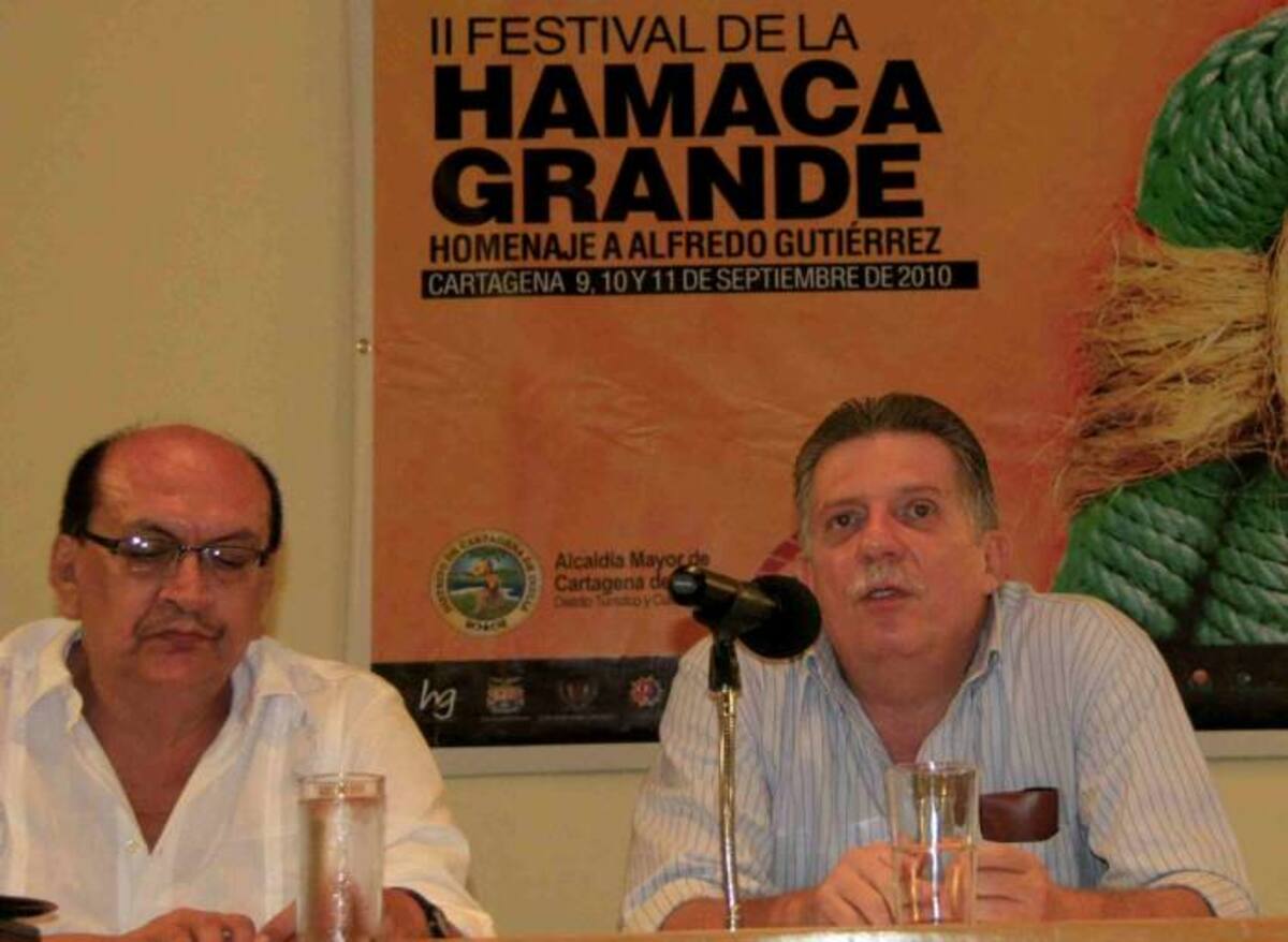 Emery Barrios Badel y Germán Mendoza Diago, durante una actividad cultural en la que coincidieron. ARCHIVO