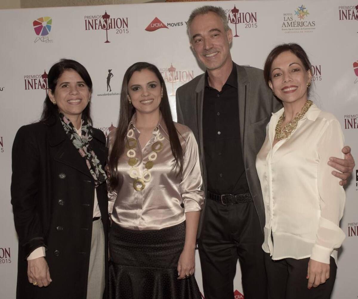 Julia Eva Pretelt, Erika Rohenes, Miguel Pla y Fanny Guerrero.