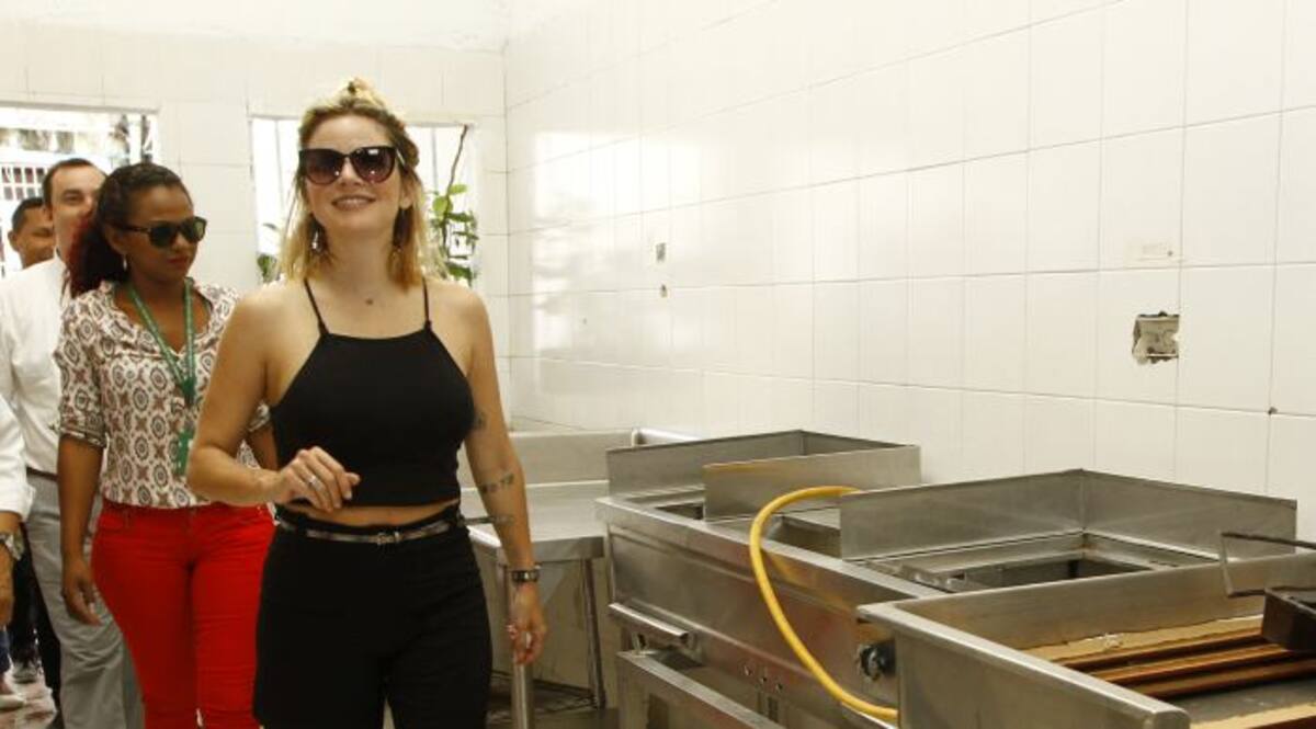 Johana Bahamon en la cocina del restaurante de la cárcel de San Diego. Julio Castaño Beltrán-Archivo.