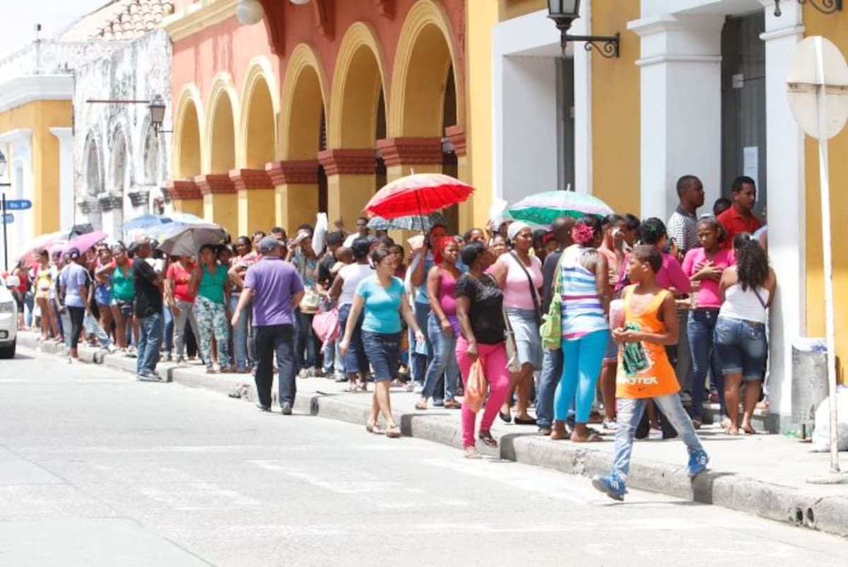 Los subsidios de arriendos se comenzarán a entregar desde el lunes hasta el viernes, en el Banco Agrario, en la Calle Larga. Foto: Archivo