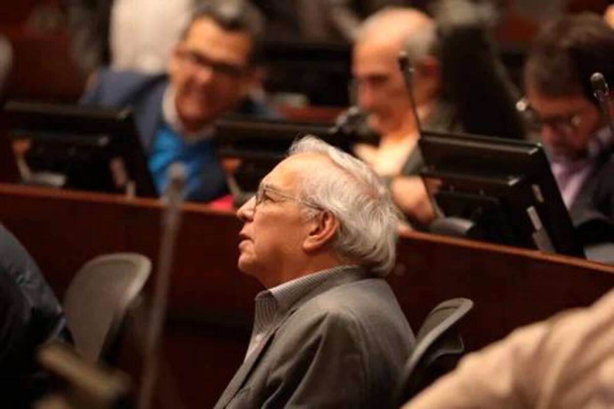 Hacienda evaluaría cambio de umbral de cotización en reforma pensional