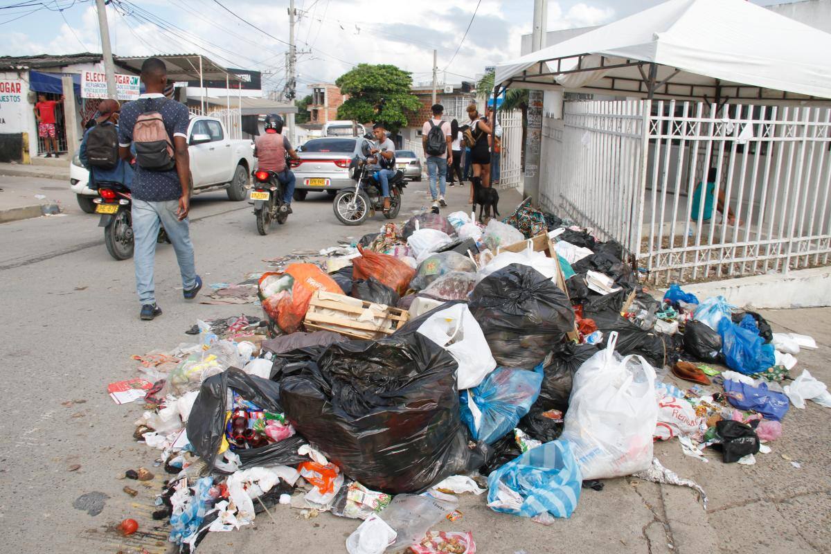¿Y la recolección de basuras? Veolia y Pacaribe se defienden