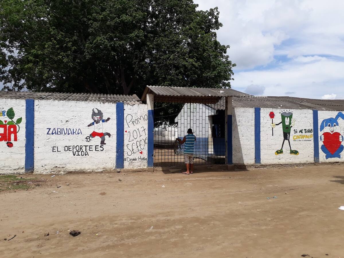 El miedo por los deslizamientos que causa el río Magdalena, acompaña a toda la comunidad educativa del corregimiento. Lila Leyva Villarreal