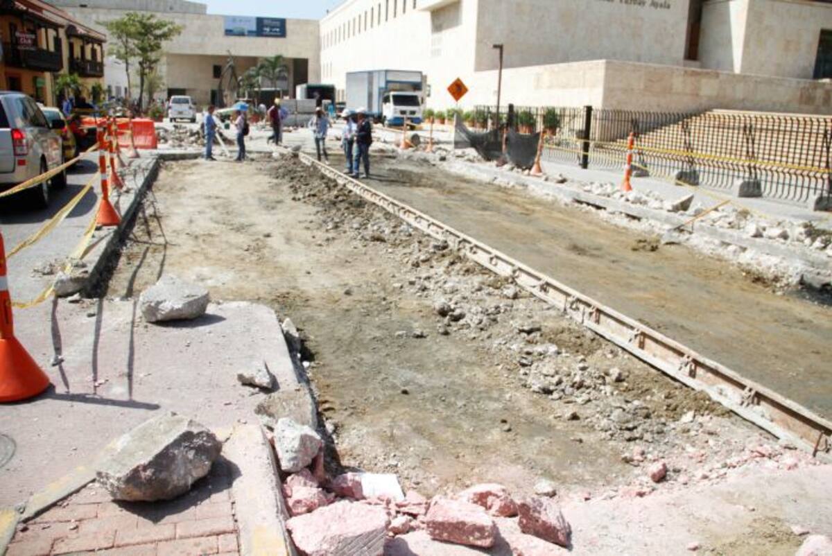 Trabajos en la calzada derecha que se realizaron a mediados de enero. ARCHIVO EL UNIVERSAL