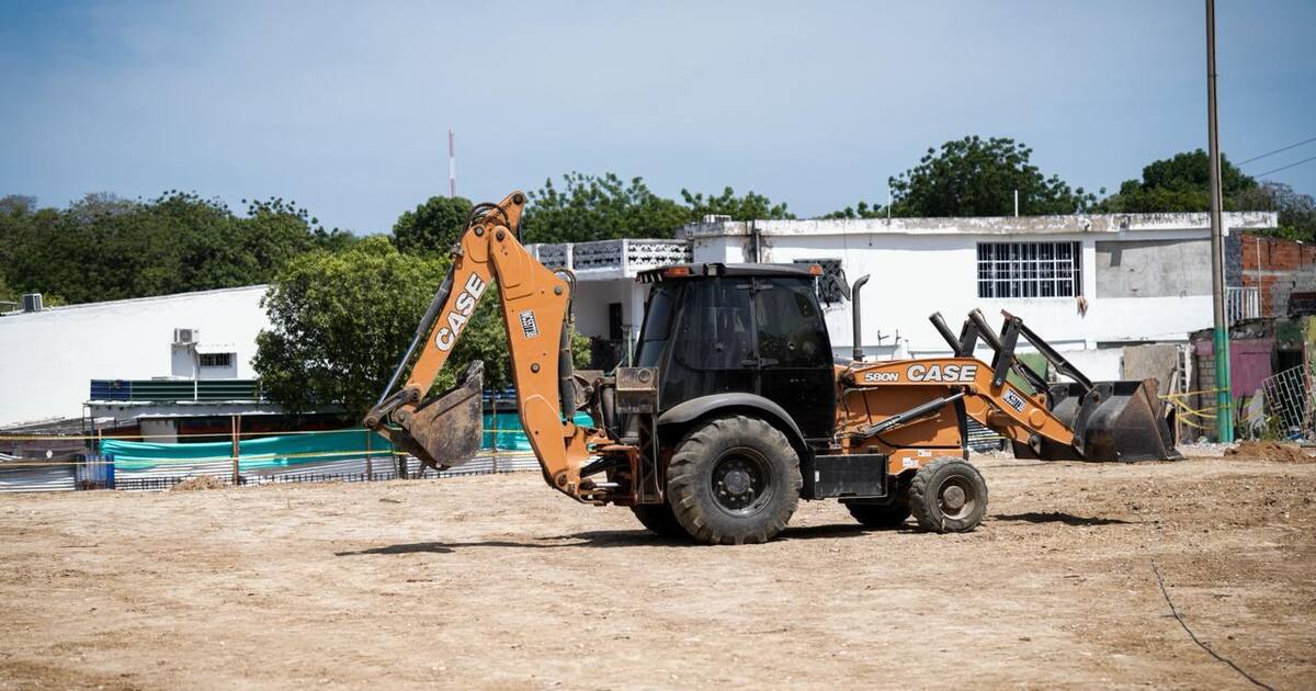 Works to Recover the Los Cerros Softball Stadium Progress