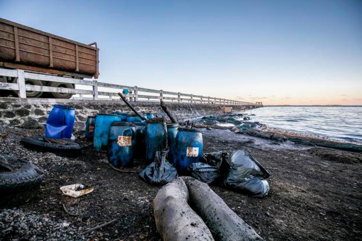Mauricio se enfrenta a su peor crisis ecológica tras derrame marino de crudo
