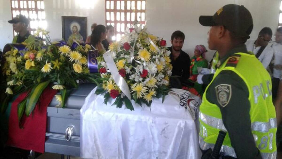 Al ritmo del folclor fue recibido en la mañana de este jueves, en Gamero, Bolívar, el cuerpo del maestro Magín Díaz, quien falle