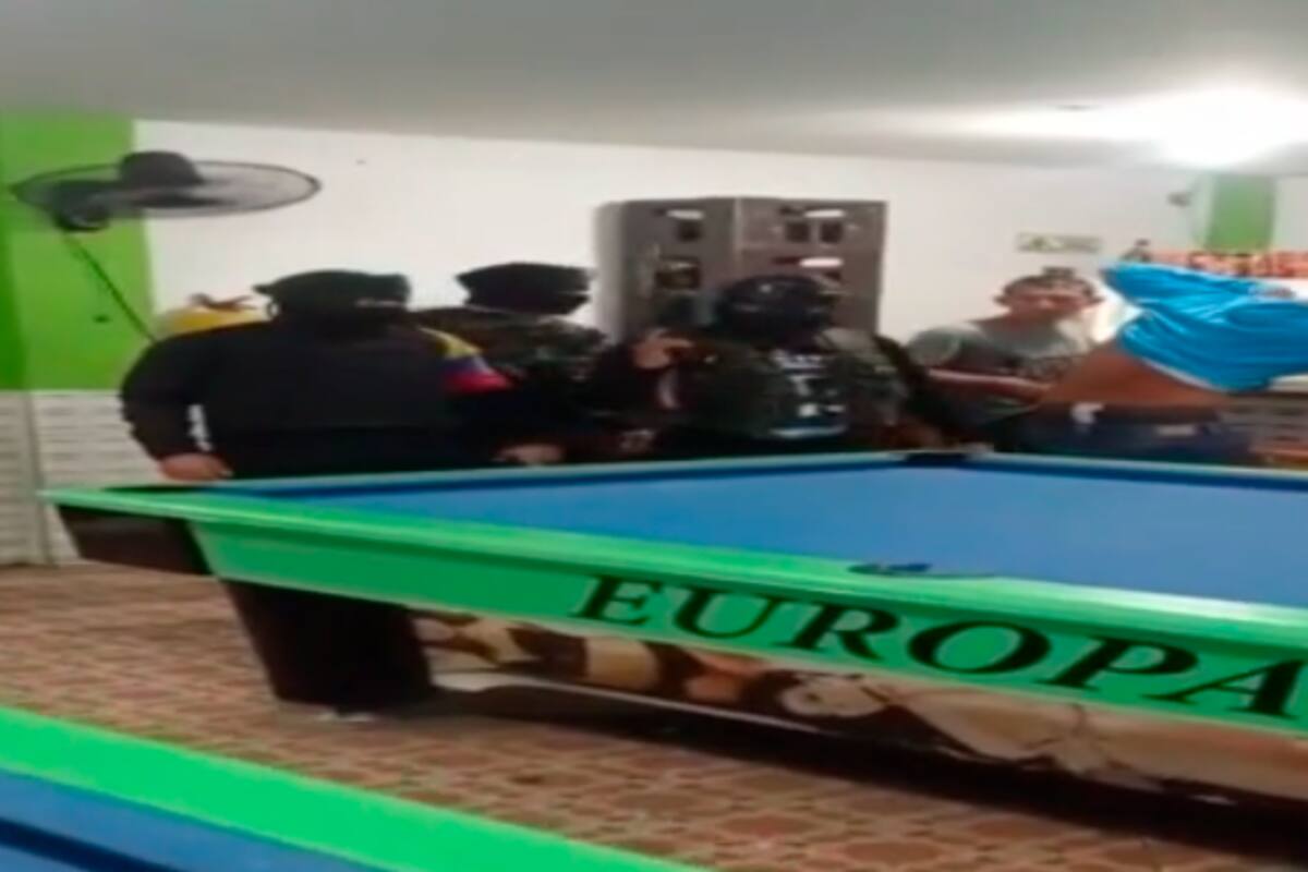Video: Armados y encapuchados patrullan disidentes de las Farc en Tibú