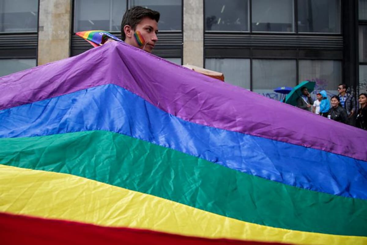 Deberán ser mayores de 17 años y presentar copias simples del registro civil de nacimiento. Hay otros requisitos.