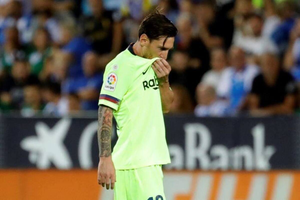 Lionel Messi no pudo evitar la derrota de Barcelona ante Leganés. EFE