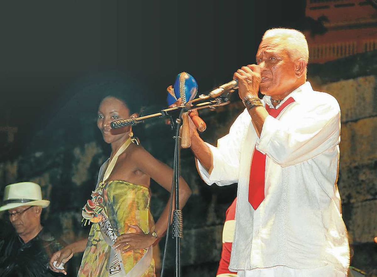 El reconocido Wachy Meléndez le rindió un tributo al desaparecido cantante cartagenero Joe Arroyo.