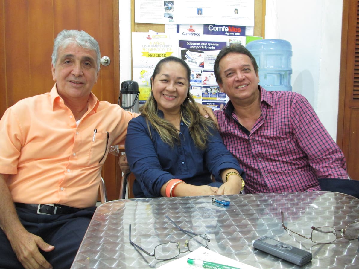 Henry Vergara Sagbini, Malena Álvarez Peña y Álvaro Cárcamo Camargo. “Para nosotros tres fue una suerte encontrarnos en un programa que enseña y educa, que es una propuesta fresca y dinámica para presentar la salud de una forma diferente”. PEDRO TORRES - EL UNIVERSAL