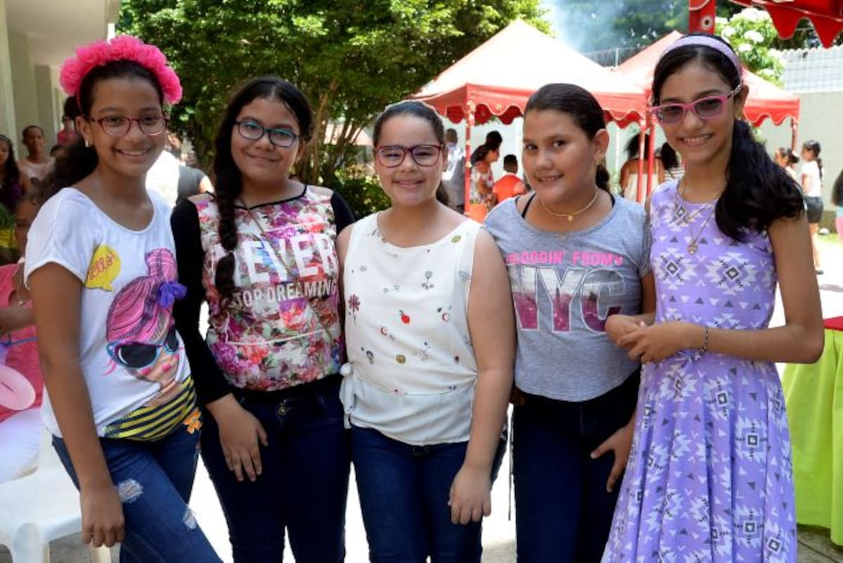 Karla Martin, Karol Álvarez, María Marrugo, Sara Pedraza y Lianni Ramos. CORTESÍA