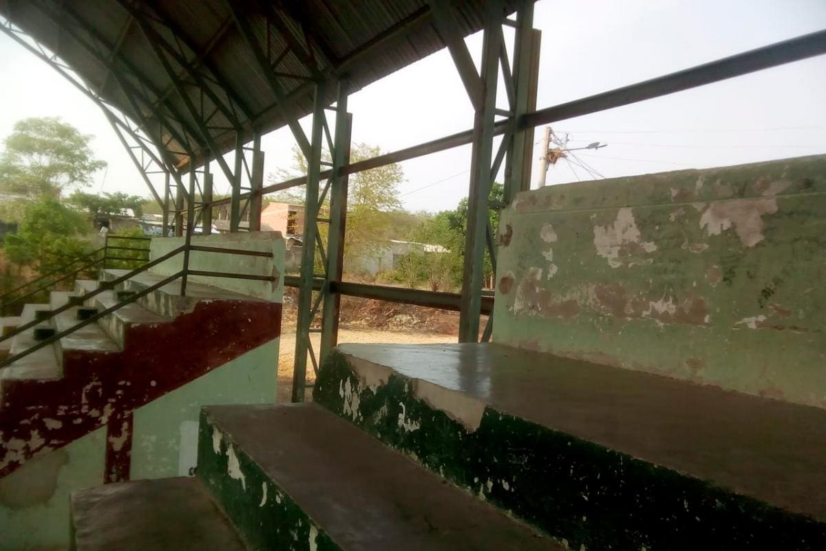 Colegio La Buena Esperanza, sin clase hasta que desmonten coliseo