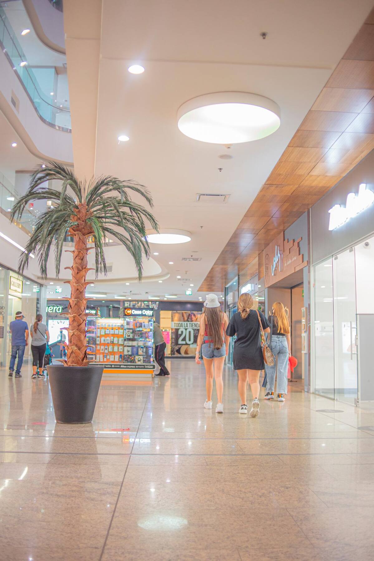 El Centro Comercial Plaza Bocagrande es el espacio para reconocidas marcas y el sitio incluyente que Cartagena valora.