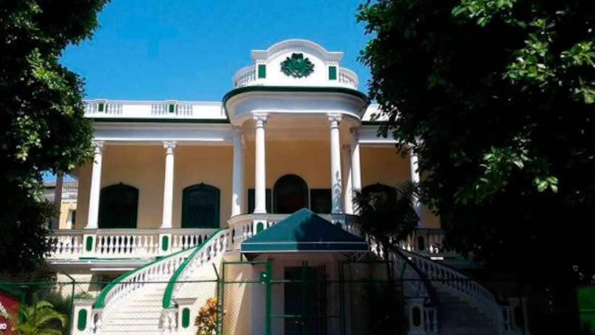 Casa María Josefina Del Castillo de Rojo Fabián (Casa Seni).