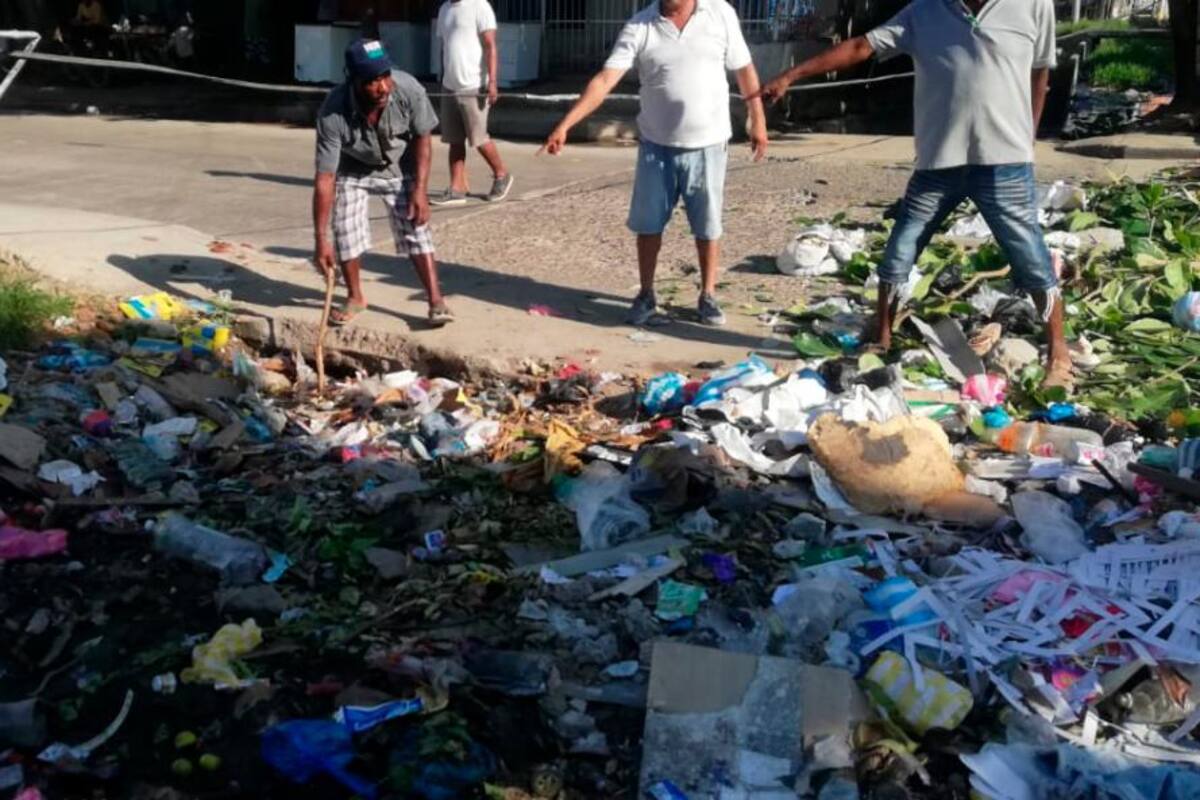 Video: Habitantes de La Candelaria bloquearon la avenida Pedro Romero