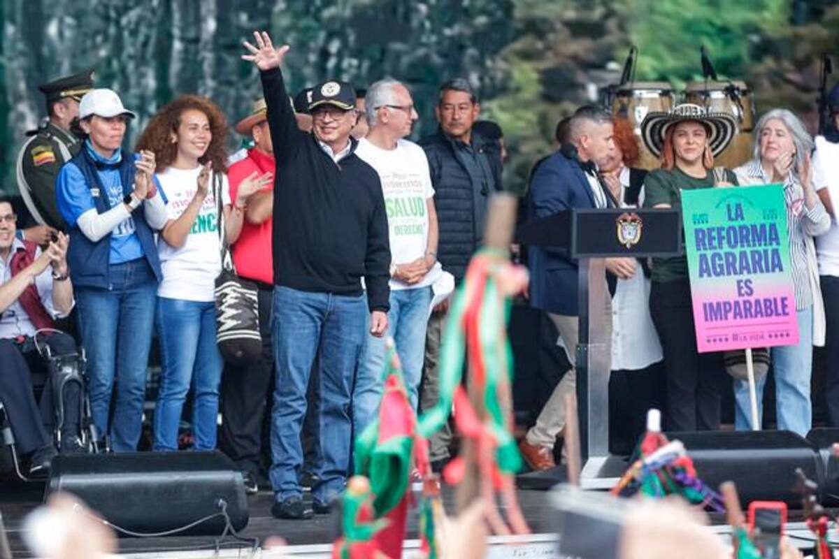 Gustavo Petro prometió una reforma a los servicios públicos en Colombia