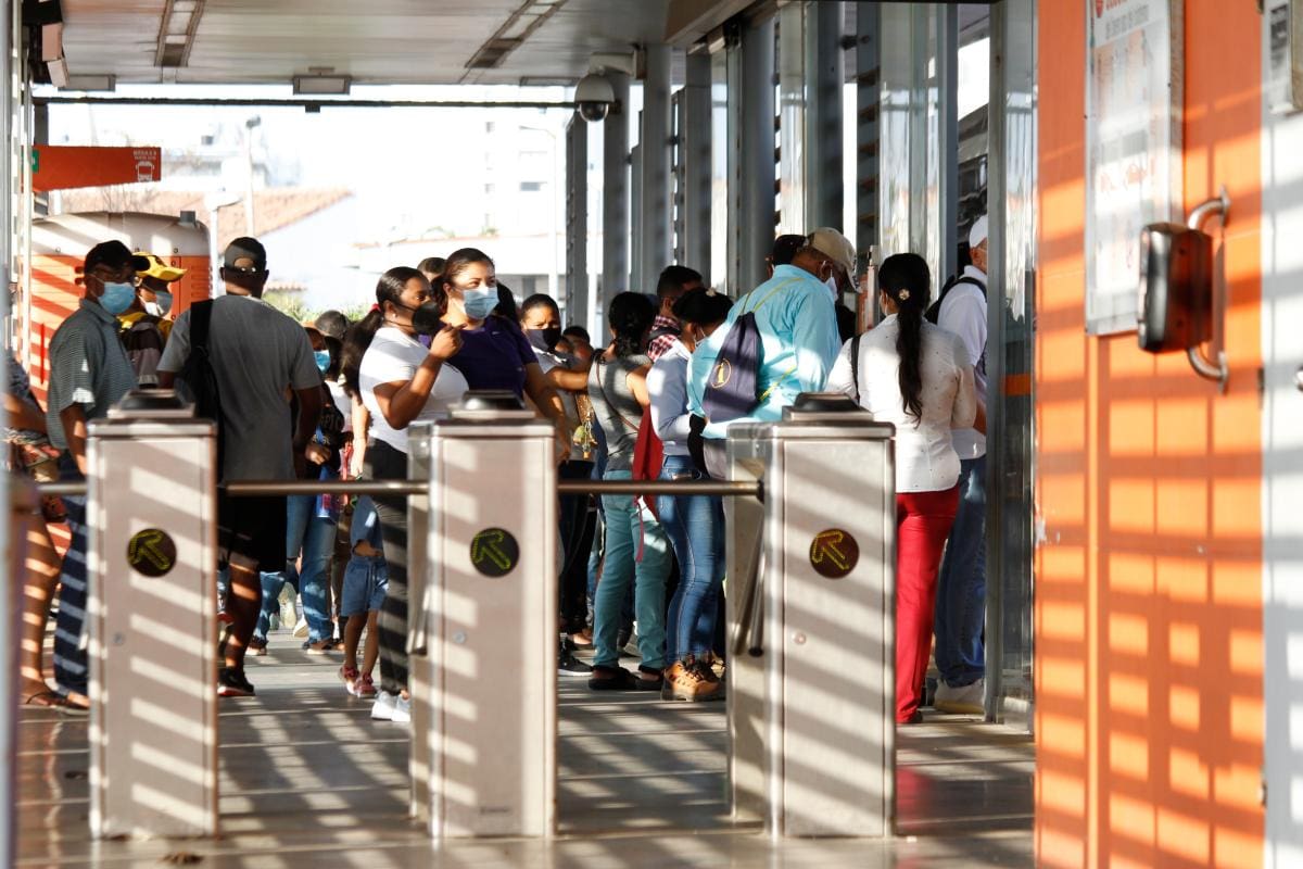 Tres posibles soluciones a la crisis financiera que enfrenta Transcaribe