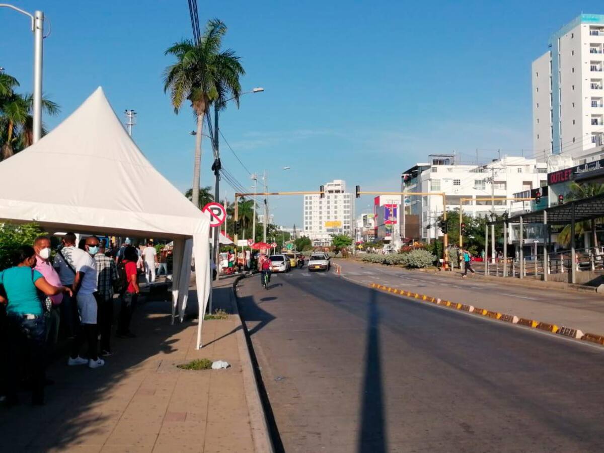 Avenida Pedro de Heredia, a la altura del centro comercial La Castellana. // Oscar Díaz.
