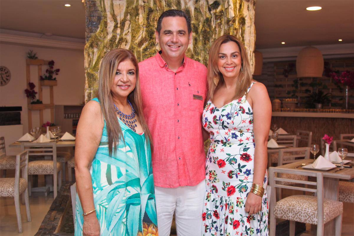 Gladis Hernández, Felipe Carbonel y Paola Rivera.//Fotos: Kailline Giraldo - El Universal.