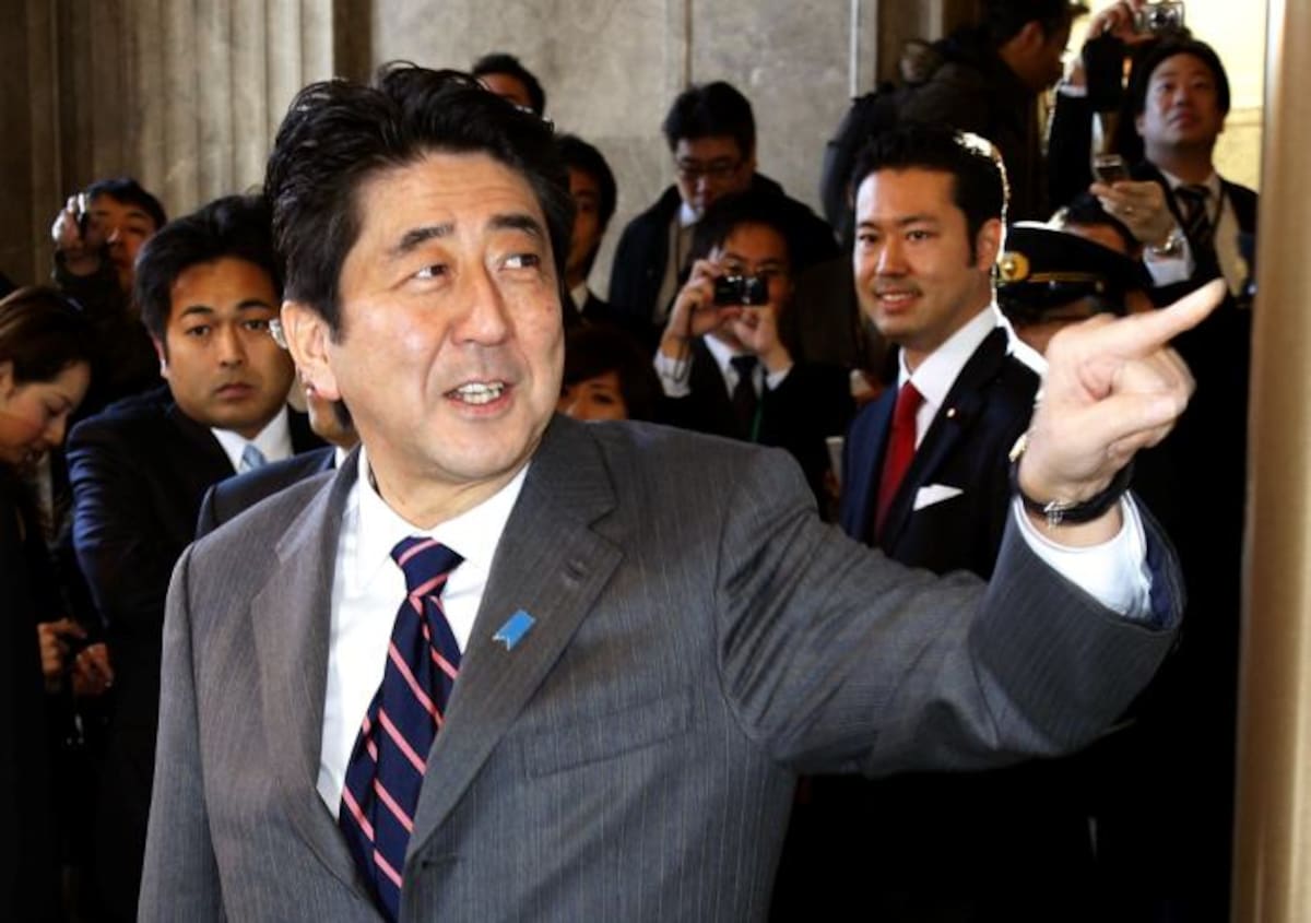 Shinzo Abe adelantó que su prioridad es relanzar el crecimiento de la tercera mayor economía mundial AP