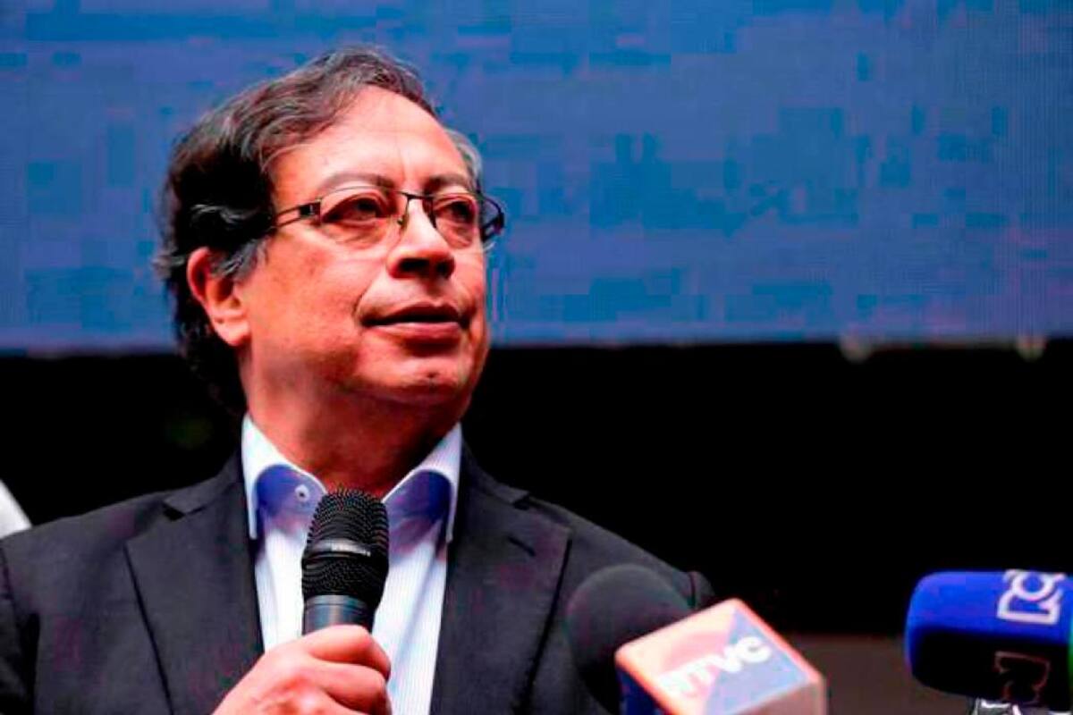 Antes no, ahora sí: las ocasiones que Petro criticó el alza de la gasolina