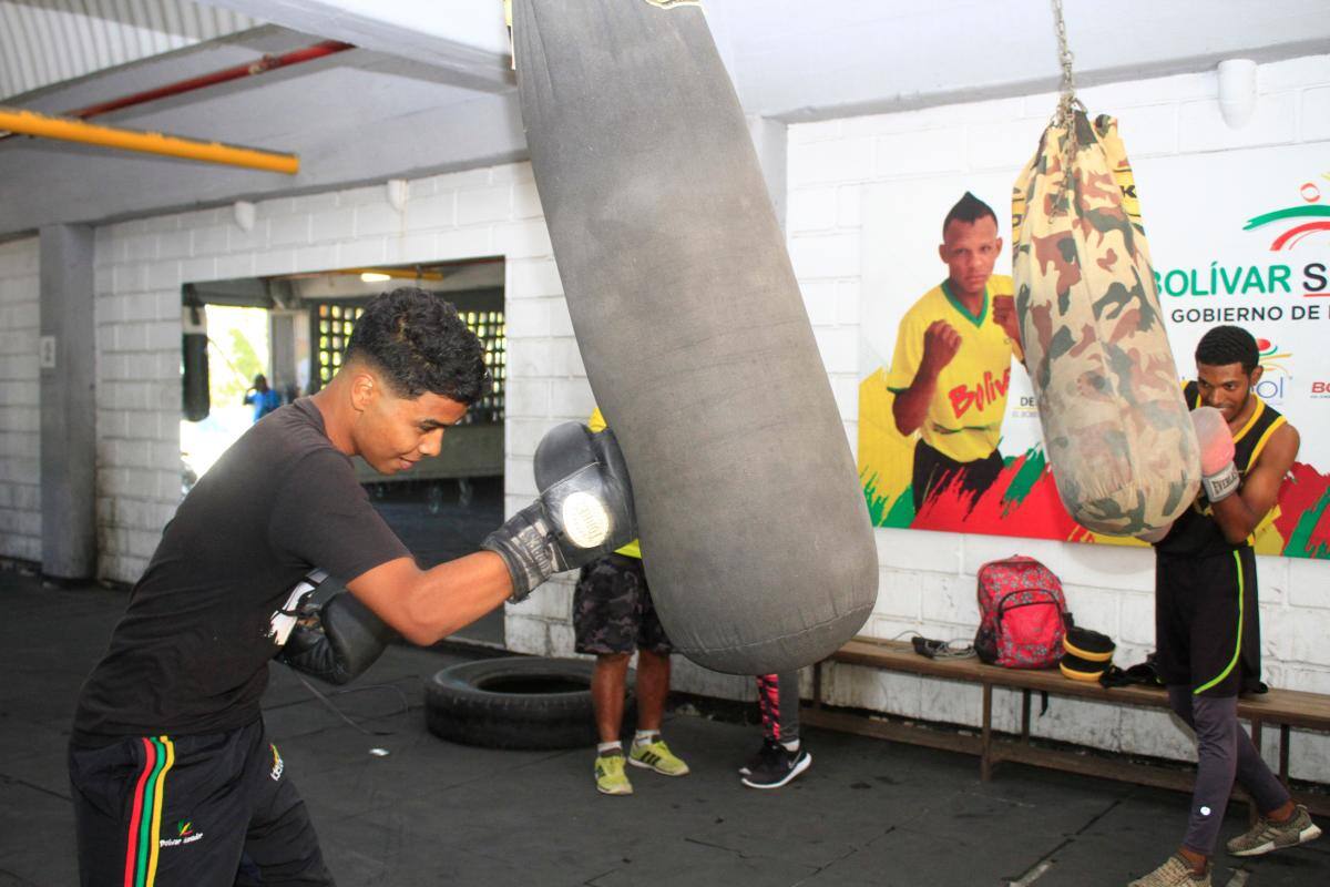 Más de 25 años sin ídolos en el boxeo colombiano
