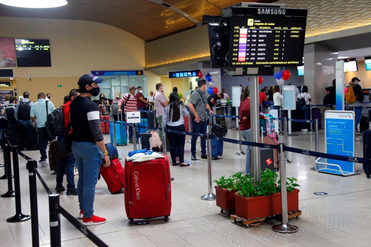 Los pasajeros que usan el Aeropuerto Rafael Núñez podrán tener menor tarifa por el uso de esa infraestructura.