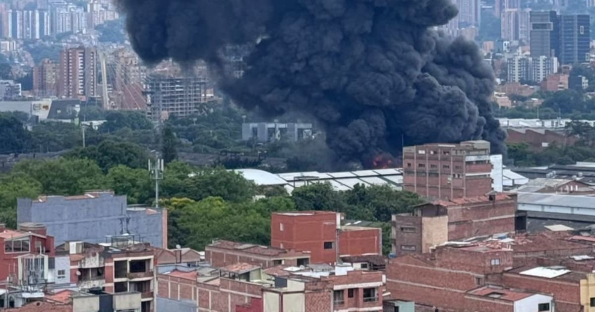 Major fire in Itagüí generates alert in the Aburrá Valley