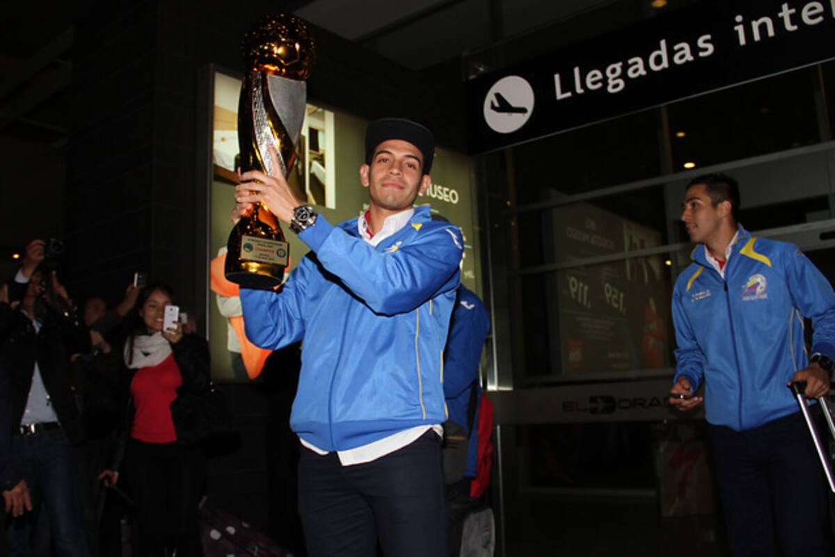 Llegada de la selección Colombia de fútbol de salón al país. COLPRENSA