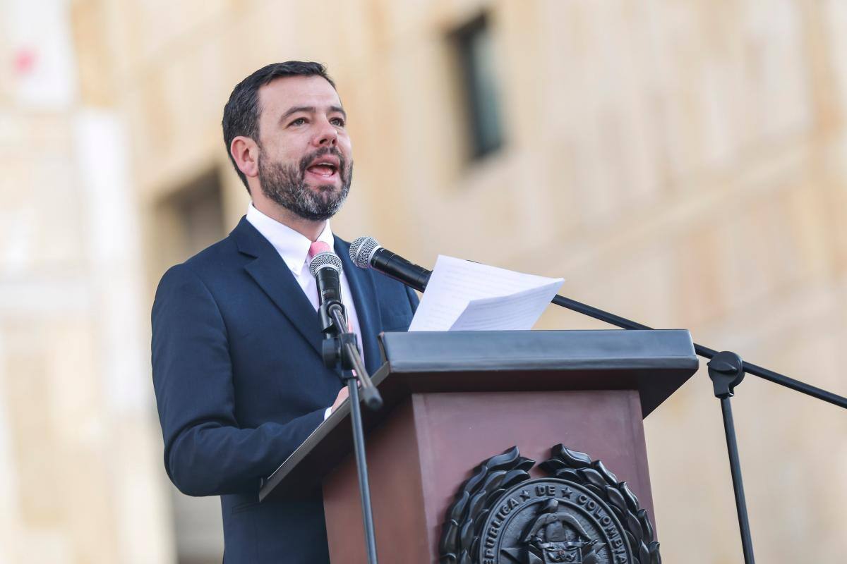 Carlos Fernando Galán fue ingresado de urgencias por apendicitis al hospital