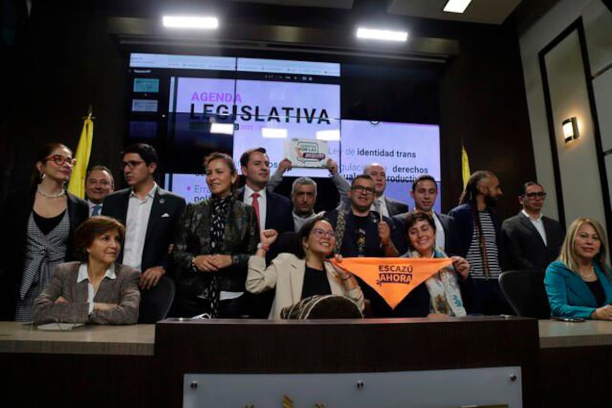 En aprietos congresistas del partido Verde por denuncia de supuesta ‘mermelada’