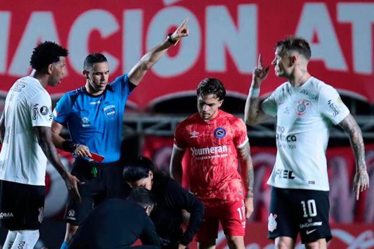 Orgullo cartagenero: Carlos Ortega volvió a pitar en la Copa Libertadores