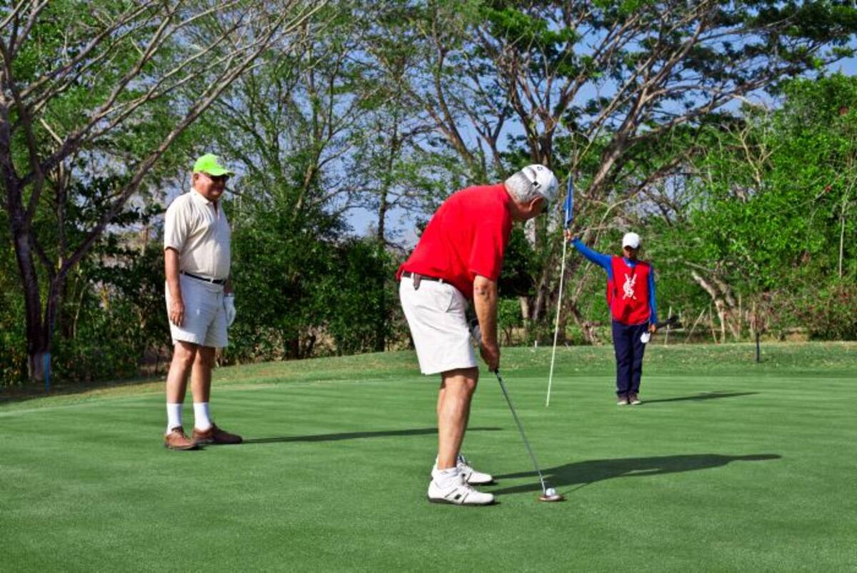 El hermoso campo del Karibana ya está listo para afrontar las dos semanas de golf.