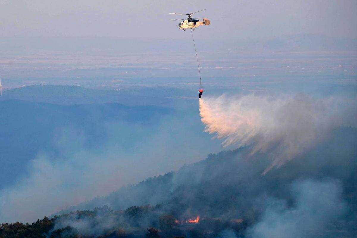 España apoya a Grecia con dos aviones Canadair para combatir incendios