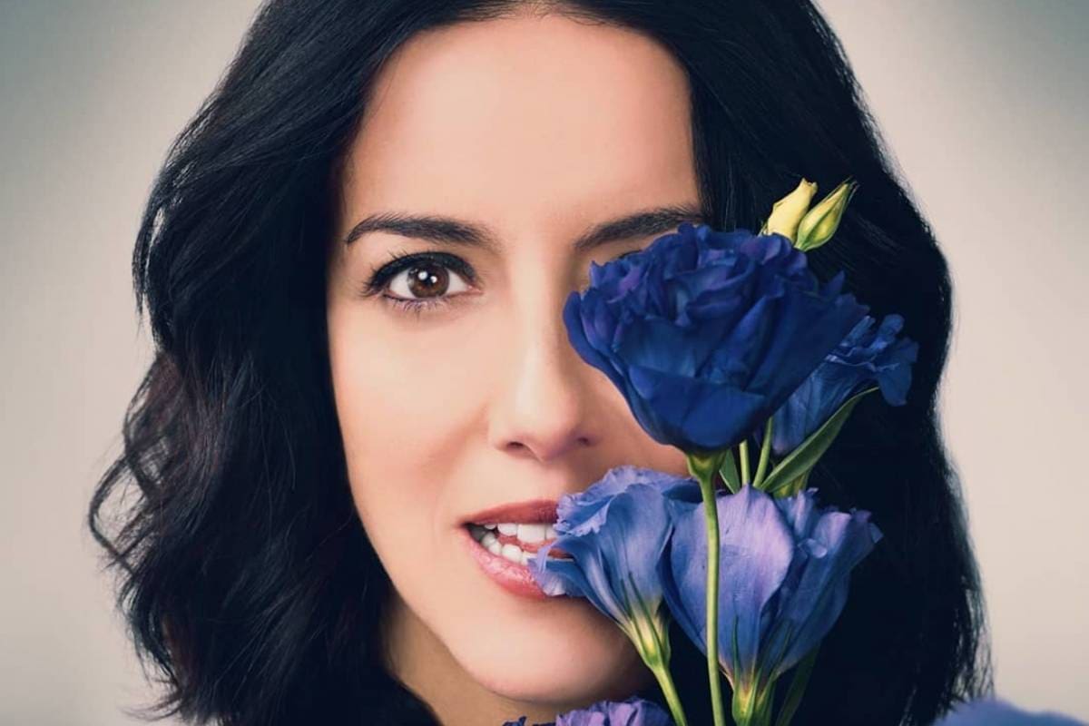 Cecilia Suárez, la actriz que interpreta a Paulina de la Mora, intentó descifrar si algunas palabras colombianas eran comidas, lugares o groserías. NETFLIX