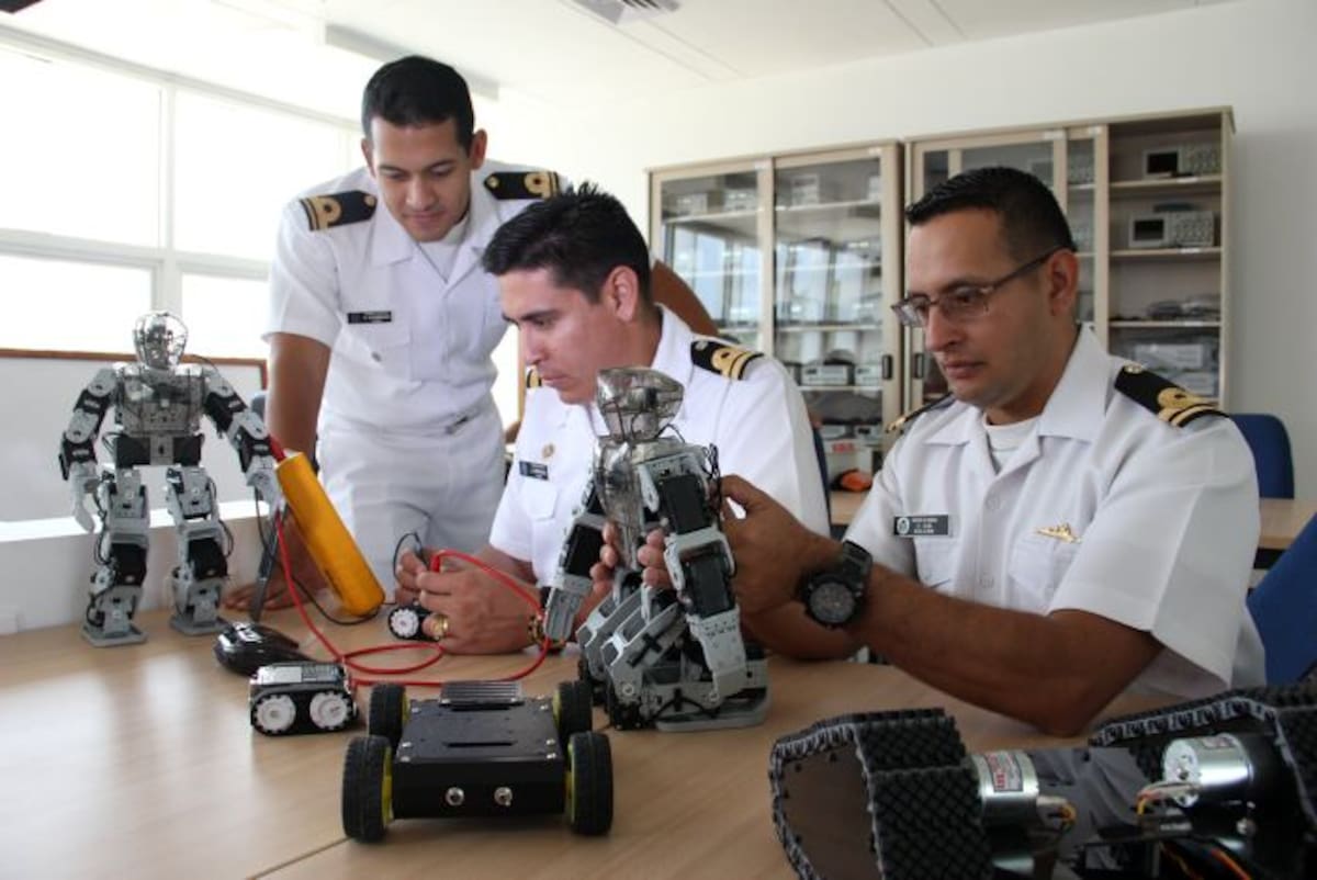 La Armada atribuye este reconocimiento al resultado del trabajo mancomunado de las diferentes Facultades en el fortalecimiento de la investigación en la Escuela Naval de Cadetes “Almirante Padilla”. //Cortesía Armada Nacional.
