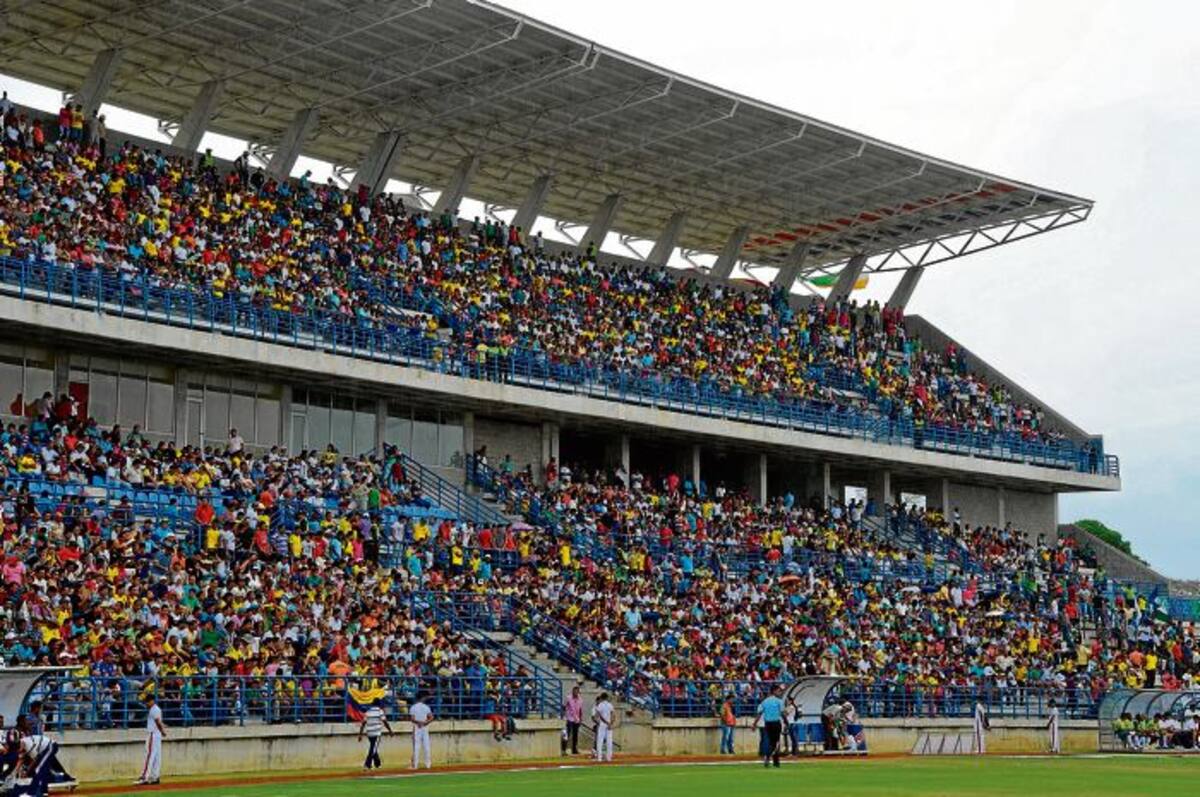 Miembros de las barras se enfrentaron a la Policía tras la derrota sufrida por el Real Cartagena en el partido del domingo contra Jaguares en Montería por lo que para el próximo partido las autoridades redoblarán la vigilancia en el estadio.