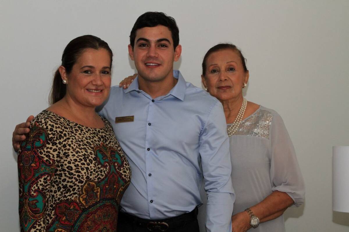 Carolina Duque, Christian Romero y Lucía Duque.