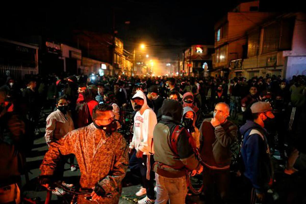 Asciende a 10 número de muertos en protestas en Bogotá y Soacha