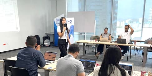 Air-e lidera mesas para impulsar la transición energética en universidades