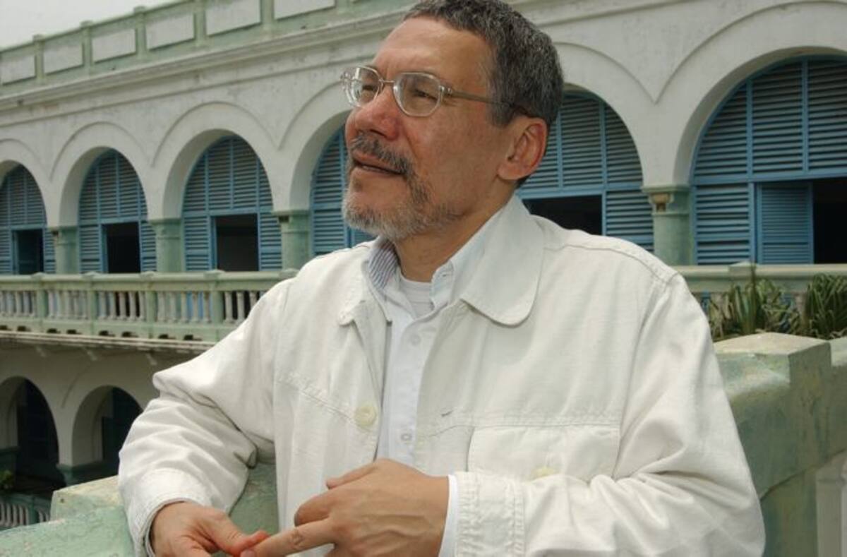 El escritor cartagenero Roberto Burgos Cantor. Julio Castaño-El Universal