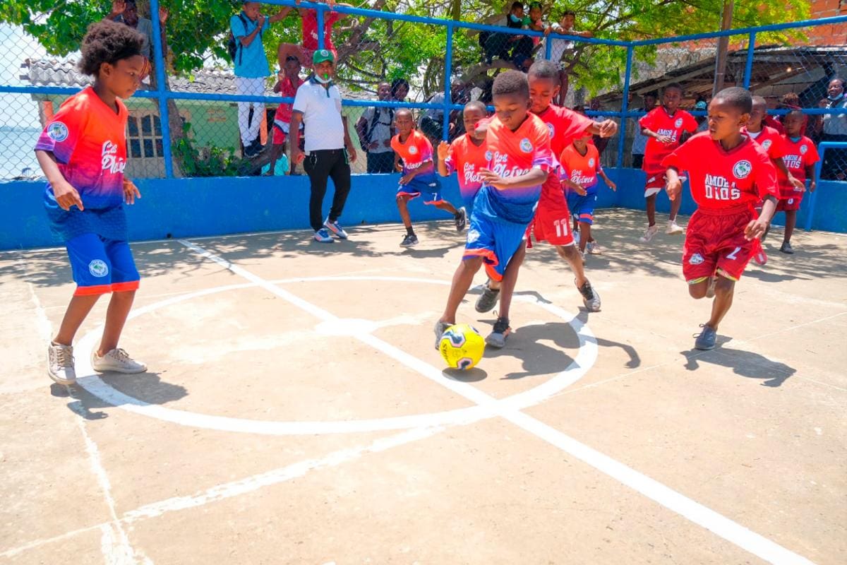 Entregan parque recreacional en Tierrabomba